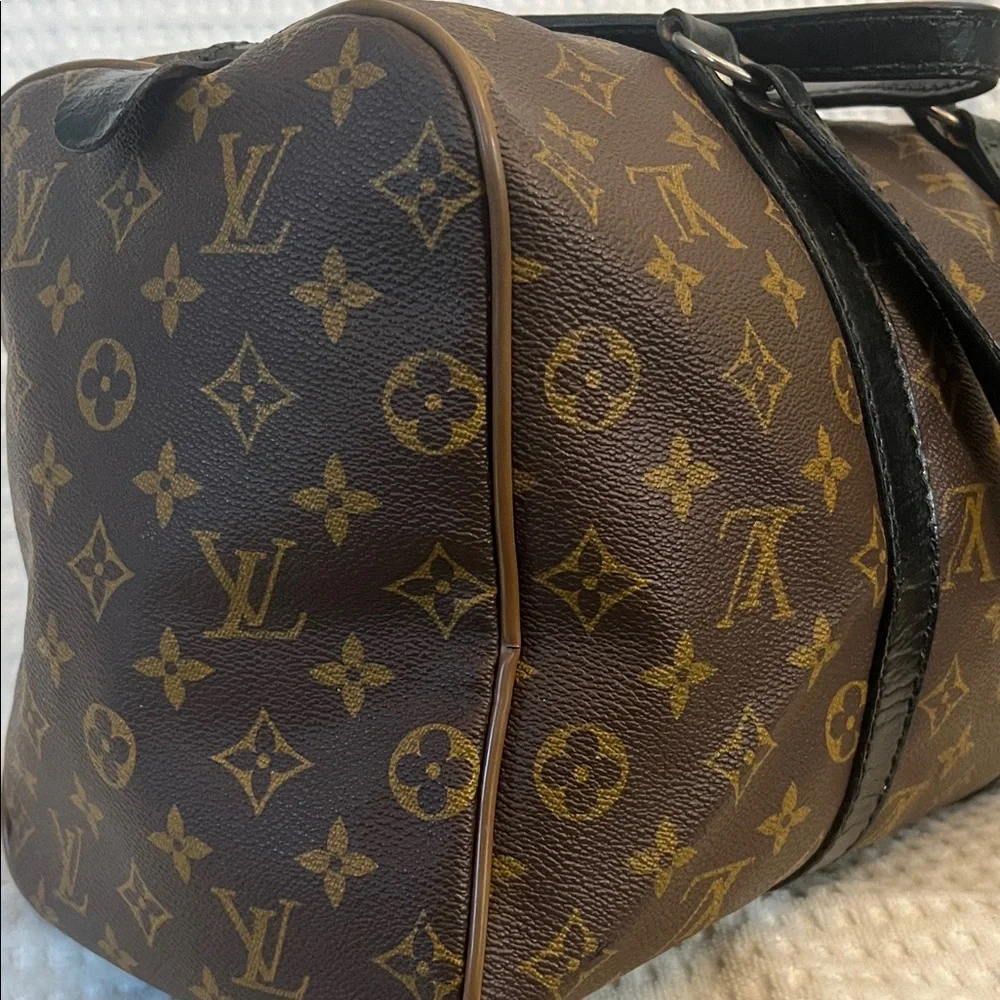 Louis Vuitton Sac Souple 35 Boston Bag